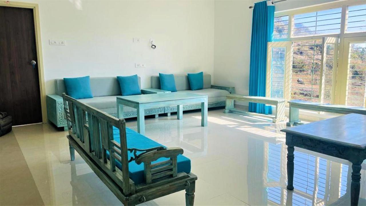 Bed and Breakfast Shikhar Bunglow - A Stunning Valley View Bungalow In Маунт-Абу Экстерьер фото