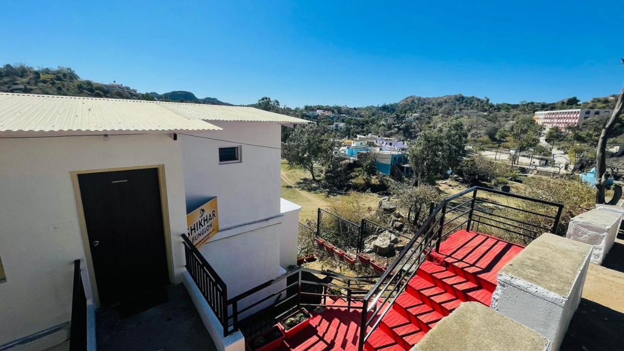 Bed and Breakfast Shikhar Bunglow - A Stunning Valley View Bungalow In Маунт-Абу Экстерьер фото