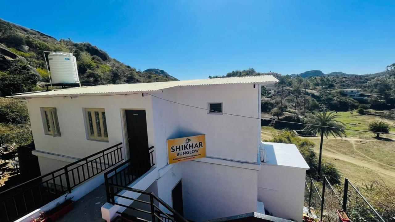 Bed and Breakfast Shikhar Bunglow - A Stunning Valley View Bungalow In Маунт-Абу Экстерьер фото